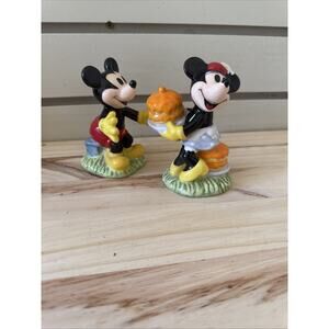 Disney Gibson Mickey Mouse Salt & Pepper Shakers New